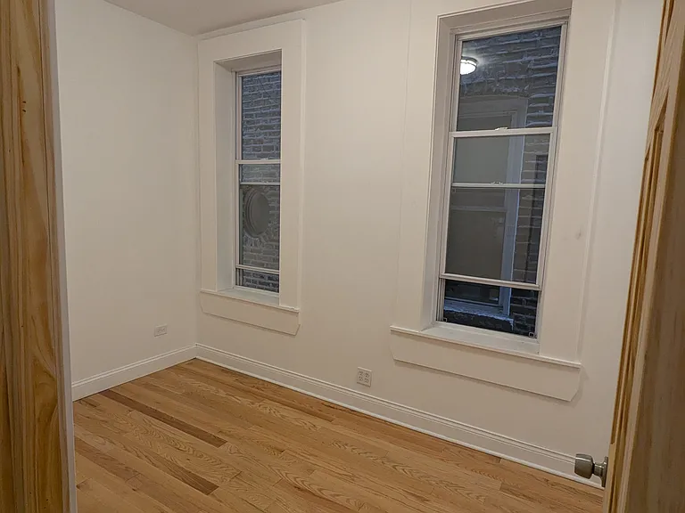 1806 S Carpenter St #1 — Photo 9