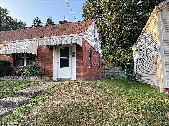 2nd image of 111 Belleview St