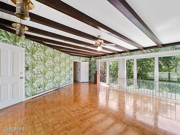2nd image of 3329 Country Club Dr