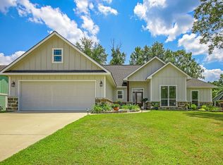 241 Rustic Pines Dr, Lufkin, TX 75904