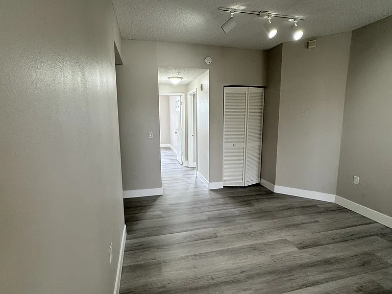 10825 Windsor Walk Dr #1-3-201 — Photo 6