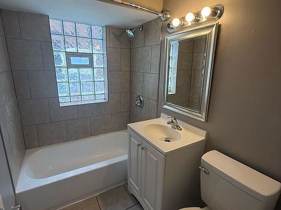 5th image of 9552 S Greenwood Ave