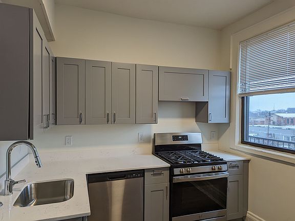2nd image of 2378 Park Ave #29