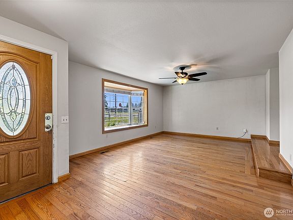 2nd image of 17916 40th Avenue E