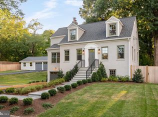 7714 Northdown Rd, Alexandria, VA 22308