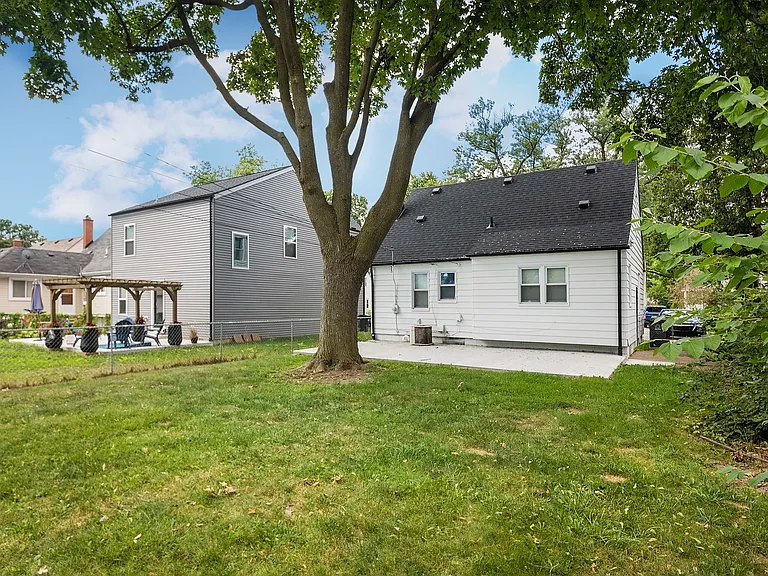 3340 Edgeworth St — Photo 28