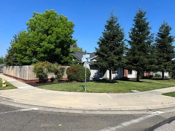 1201 N Laspina Street, Tulare, CA 93274