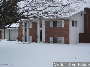 1014 N Broadway St, Hastings, MI