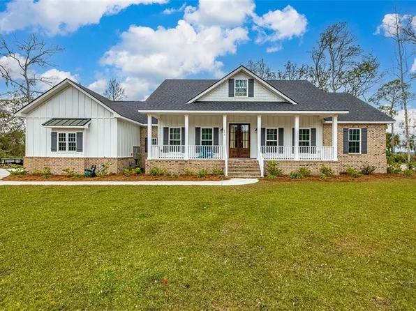 150 Bartram Trl, Brunswick, GA 31523