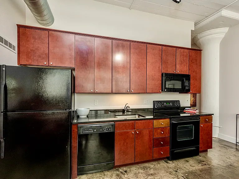 10th Street Lofts — Photo 29
