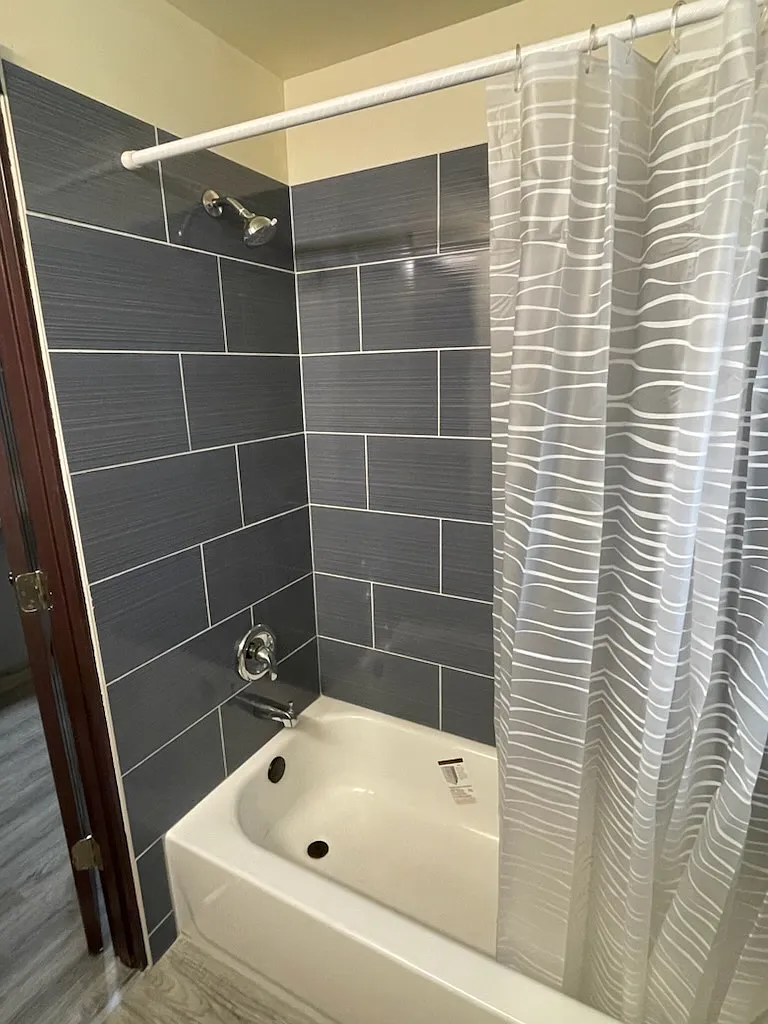 8303 S Brandon Ave — Photo 4