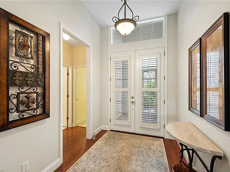 1742 Marsh Run — Photo 3