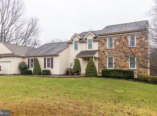 200 Benner Rd, Royersford, PA 19468