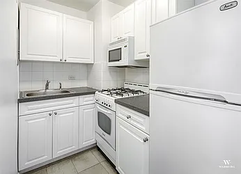 Rented by Warburg