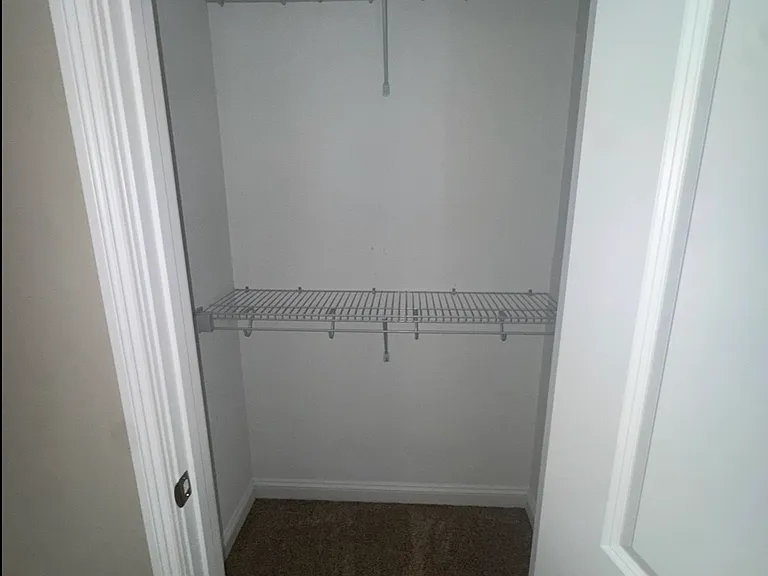 114 Stephen Dr — Photo 30