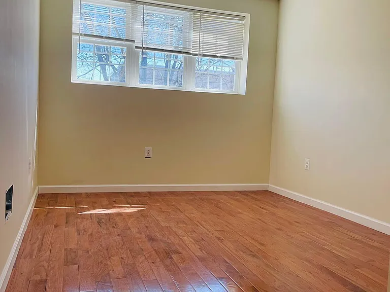 206 Stoneway Ln — Photo 22