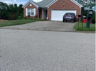 1033 Aderly Ln, Frankfort, KY 40601