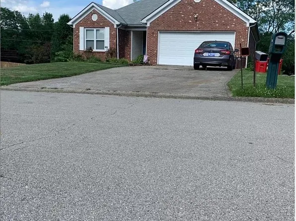 1033 Aderly Ln, Frankfort, KY 40601
