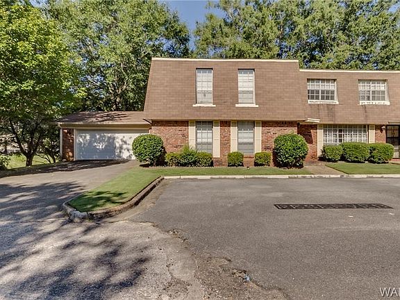 2nd image of 5701 Woodland Trce