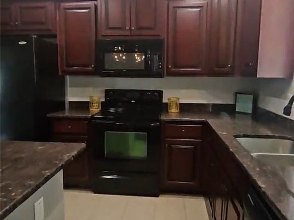 5th image of 12 Diamond Rd