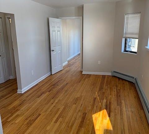 3rd image of 108 Sussex St APT 15