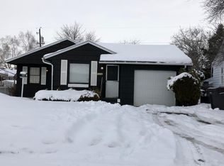 906 Rose Pl, Yakima, WA