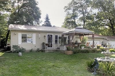 2nd image of 735 E Shore Dr N