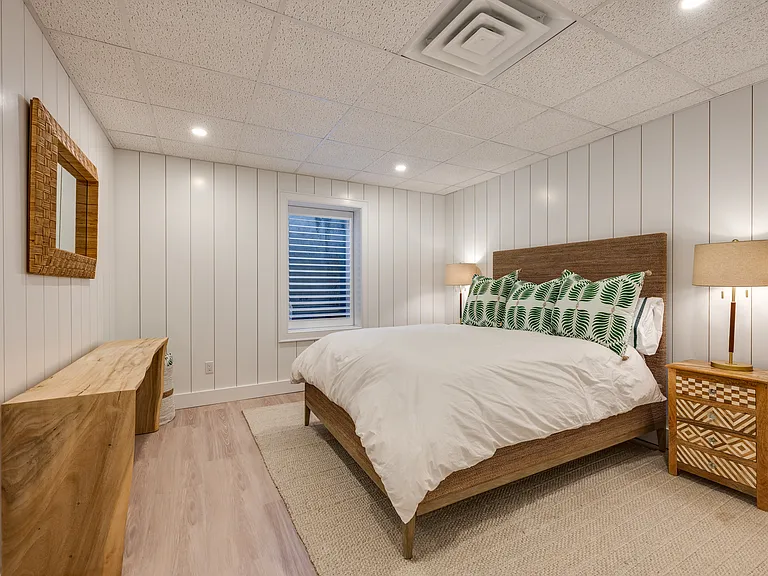 52 Quogue St #2 — Photo 17