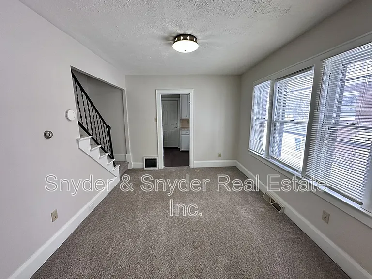 2052 16th St SW — Photo 7