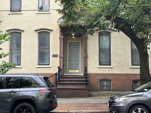 148 Lancaster St #2