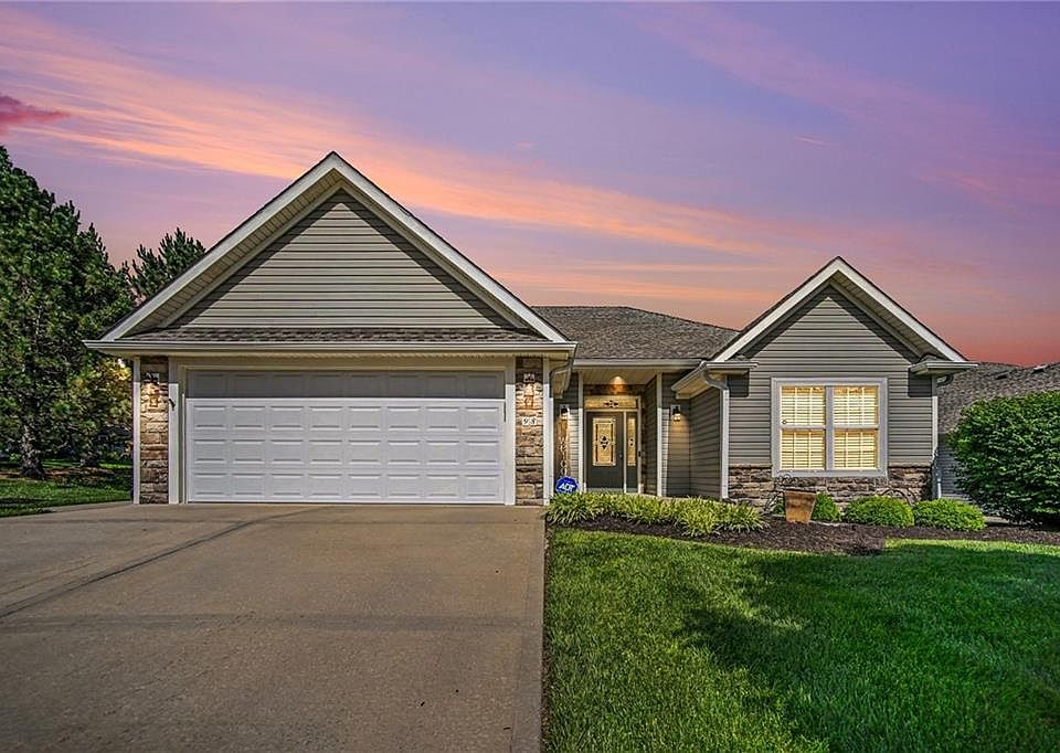 1st image of 98 Continental Dr