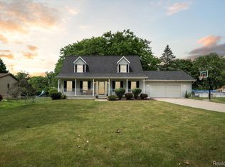 2317 N Vassar Rd, Burton, MI 48509