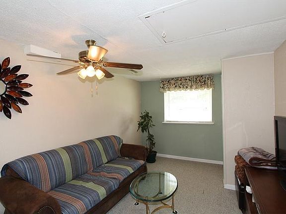 5th image of 3268 Warfield Ave