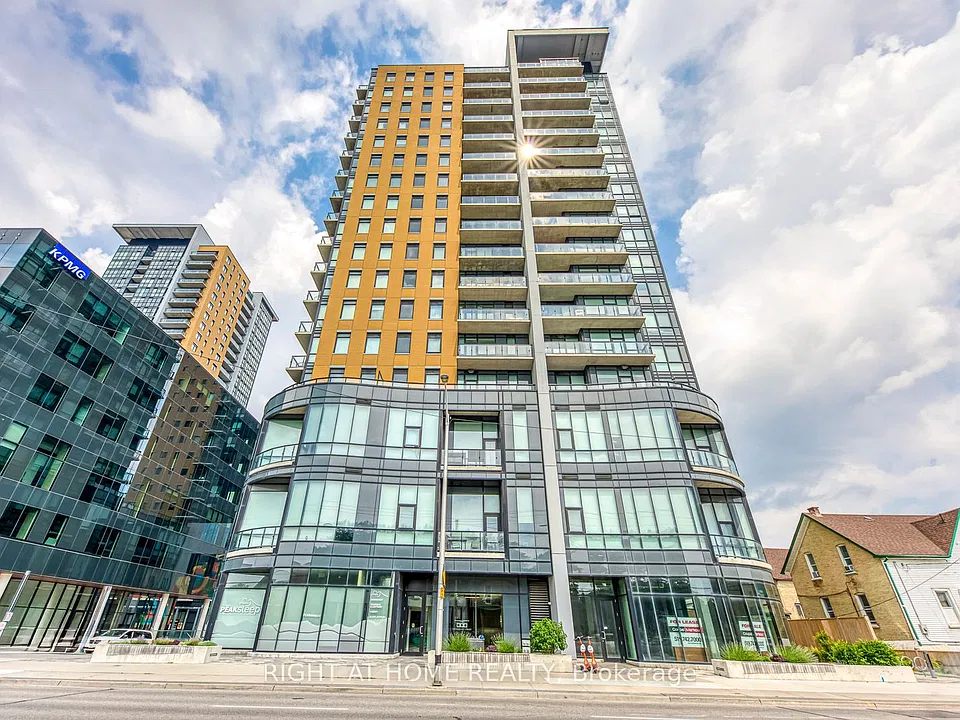 100 Garment St #1102