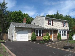 50 Old Selden Stage Rd, Selden, NY 11784