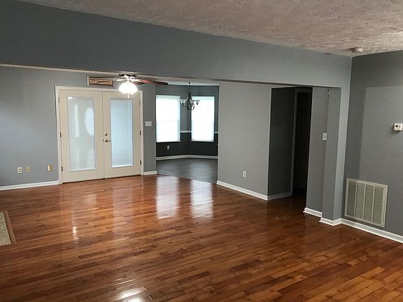 2nd image of 1760 Wynrush Cir