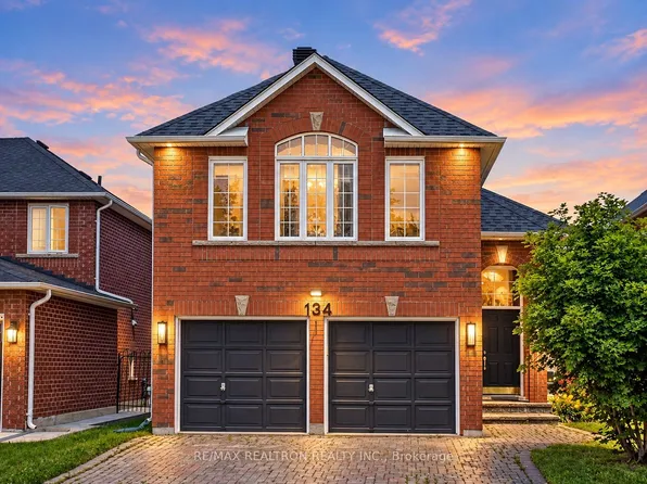 134 Humberland Dr, Richmond Hill, ON L4E 3Y7