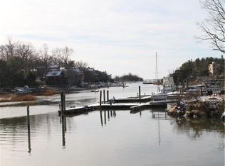 2 Short Beach Rd, East Haven, CT 06512