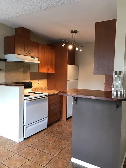 8150 Lemon Ave — Photo 4