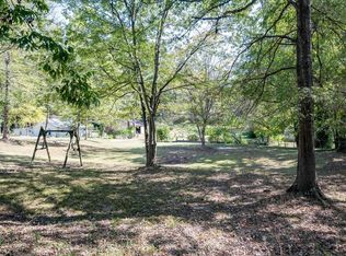 71 4th St, Big Sandy, TN 38221