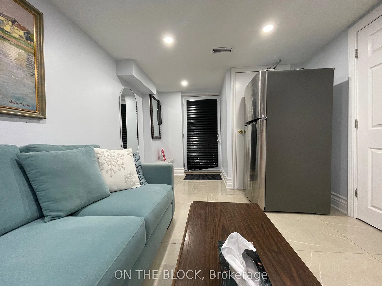 2 bed, $2,400 — Photo 4