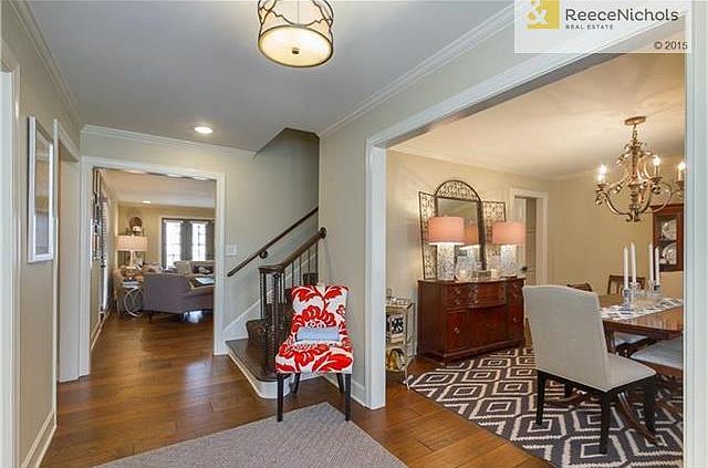 Inviting front entry