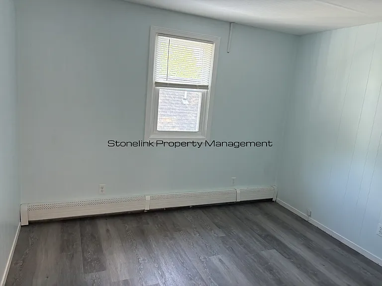 480 Bullocks Point Ave — Photo 9
