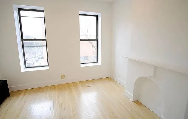 Rented by REAL New York | media 3