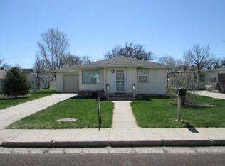 211 W 6th St, Julesburg, CO 80737