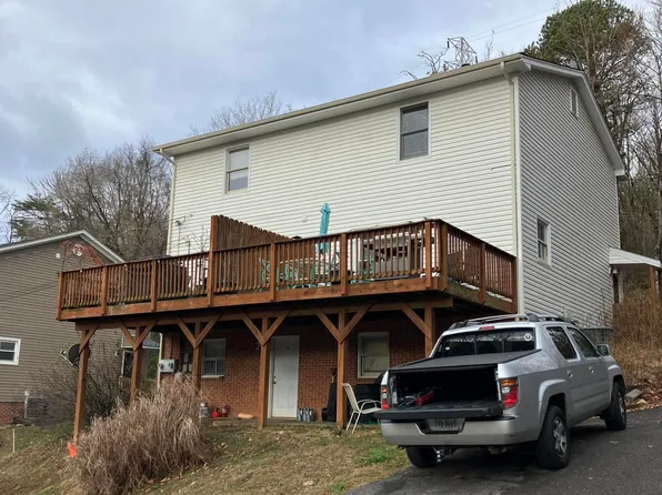 3484 Yellow Mountain Rd SE, Roanoke, VA 24014