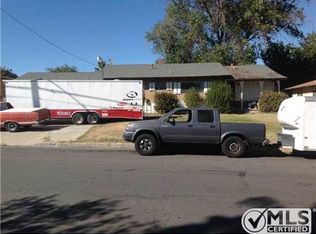 334 E Mesa Dr, Rialto, CA 92376