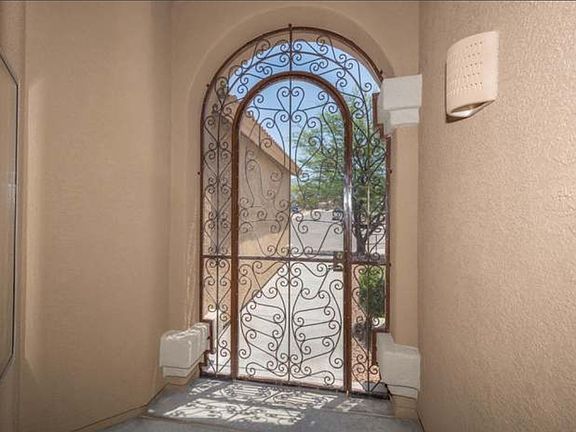 3rd image of 7559 S La Palma Ct