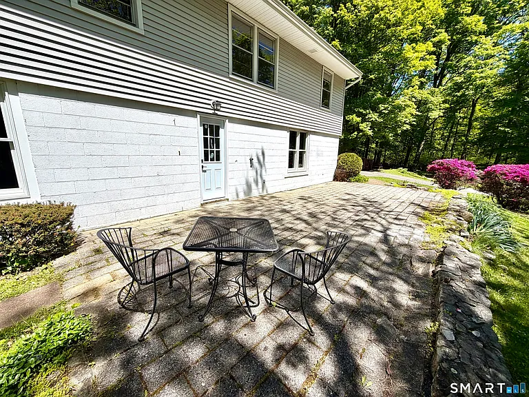 137 Florida Hill Rd — Photo 7