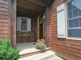 7978 Music St, Chagrin Falls, OH 44022